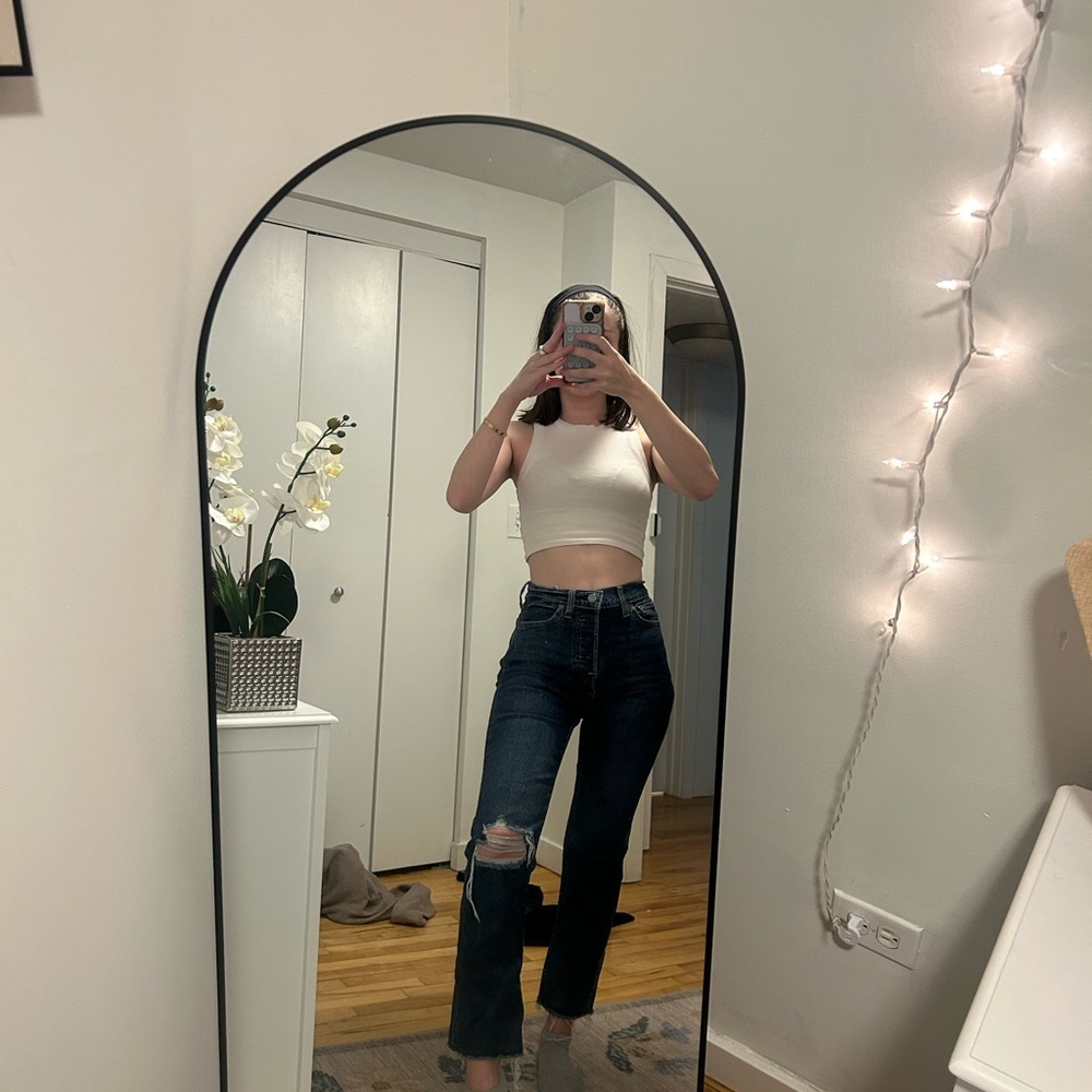 Women's Levi Blue Jeans - Picture 2 of 6